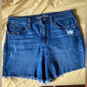 Universal Thread Boyfriend Shorts Denim Jean Distressed Shorts Size 12